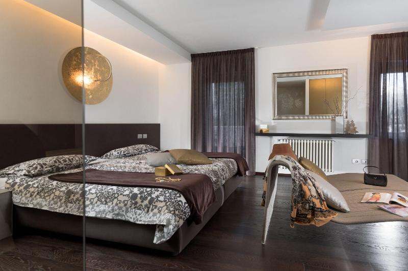 Villa Kofler Wonderland Resort Кампителло-ди-Фасса Экстерьер фото